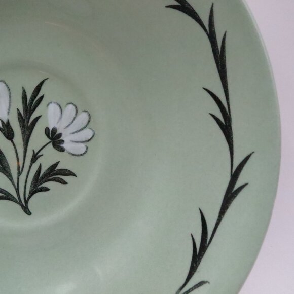 Wedgwood Aster Celadon Green Teacup Saucer Set of 2 England - Picture 6 of 10